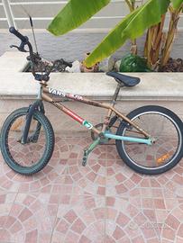 bicicletta bmx