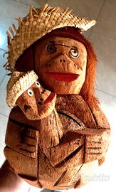 Scimmia Vintage in Noce di Cocco - Artigianale