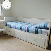 Divano letto 2 materassi e comodino