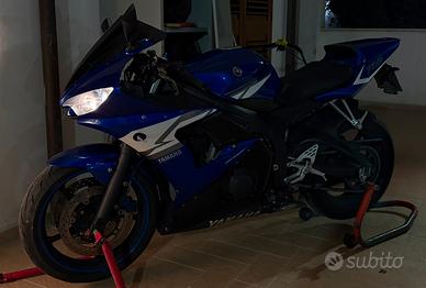 Yamaha R6