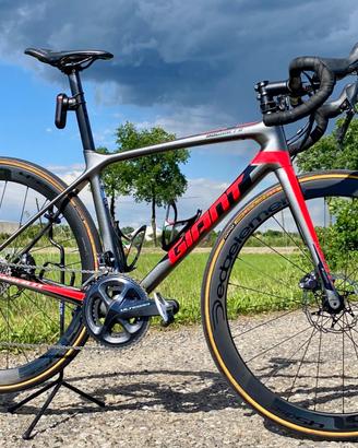 giant tcr advanced 1
