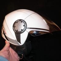 Casco jet givi