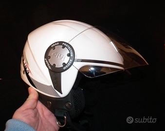 Casco jet givi