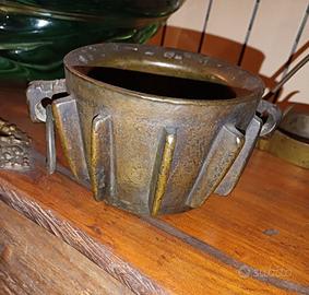 Mortaio gotico in bronzo