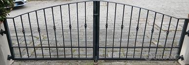 Cancello grande e piccolo 