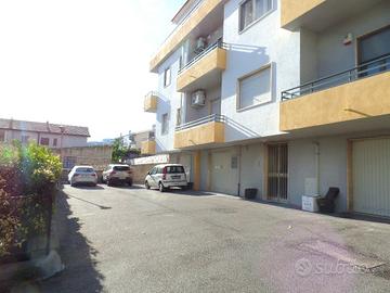 Appartamento con garage zona centrale