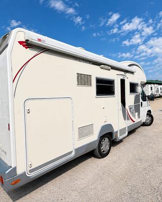 Camper  Roller Team T-Line Garage