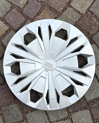 Set 4 copricerchi Audi 16” – grigio/argento