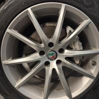 Cerchi r 19 alfa romeo più pneumatici