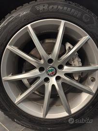 Cerchi r 19 alfa romeo più pneumatici