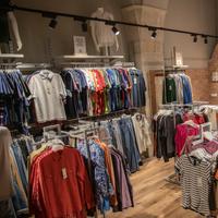 Gestione negozio di abbigliamento vintage