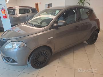 Lancia Ypsilon 1.0 FireFly 5 porte S&S Hybrid Ecoc