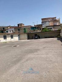 Immobile di 120 m² a Napoli