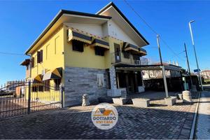 VOLPAGO - Casa singola + Attività - 688VOL