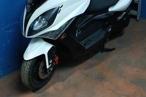 Kymco xciting 300