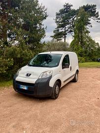 Furgone bipper peugeot