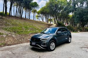 T.Roc 1.5 TSI   dicembre 2023