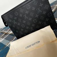 Pochette Louis Vuitto