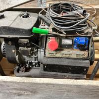 MOTOSALDATRICE GENERATORE 220-380 V GENSET 