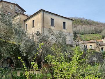 CASA INDIPENDENTE A CASTELLABATE