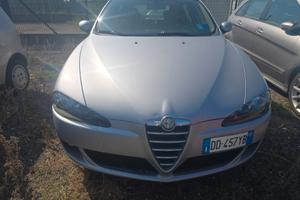 Alfa Romeo 147 1.9 JTD (120) 5 porte Distinctive
