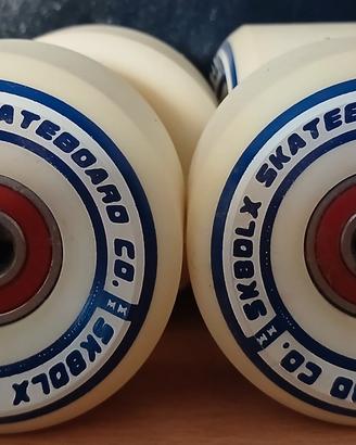 25€ Ruote skateboard+ cuscinetti nuovi/meta prezzo