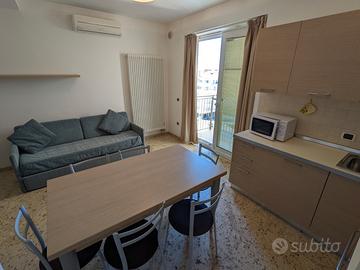 IN CENTRO 2 camere e 2 bagni con p.auto