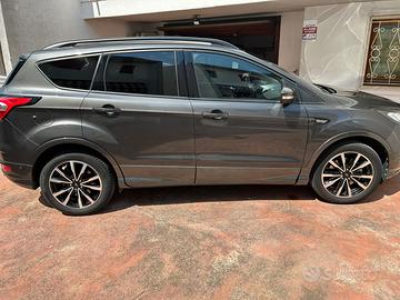 Ford Kuga St-Line