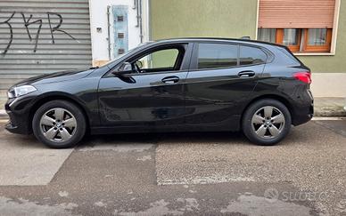 bmw serie 1 116d  anno 2021
