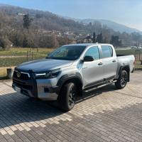 Toyota Hilux Invincible