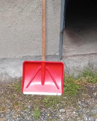 Pala larga in plastica