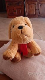 peluche a forma di cane