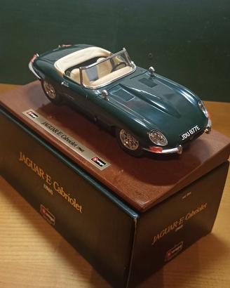 Jaguar e cabriolet 1961 Burago 1/18