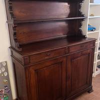 Credenza antica