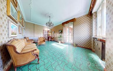 AMPIO APPARTAMENTO-SAN PAOLO