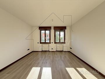 APPARTAMENTO BICAMERE IN CENTRO AD ABANO A DUE PAS