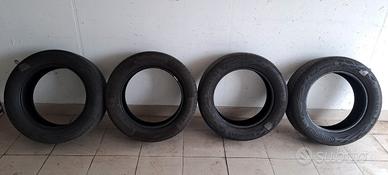 4 gomme 235/55 R18 