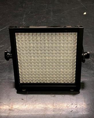 Litepanels Astra 1x1 con scheda Dmx