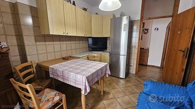 Appartamento di 144 m² con più di 5 locali e box a