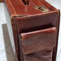 Borsa Pilotina- The Bridge