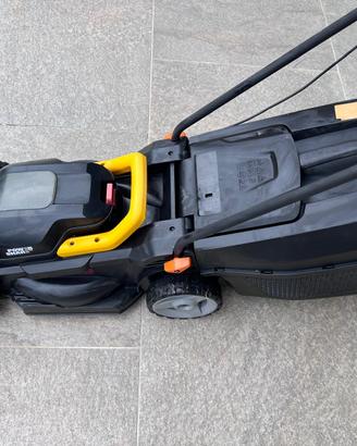 Combo giardino: tagliaerba WORX + barbecue Sochef