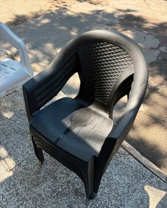 Tavolo e sedie  da giardino