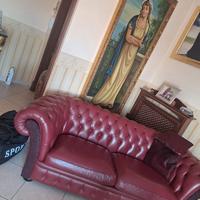 Arredamento classico e luminoso.