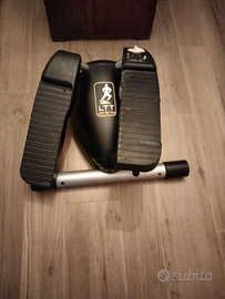 Stepper per l'attività fisica da casa