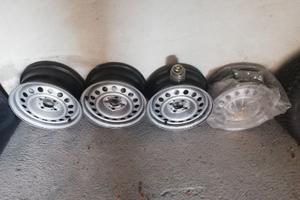 Cerchi  originali  BMW  serie E30