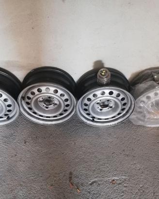 Cerchi  originali  BMW  serie E30