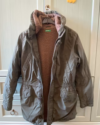 Parka verde militare con cappuccio