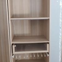 ikea con cassetto e porta oggetti 