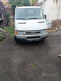 Iveco Daily tipo 35C13 doppia cabina cassone fisso