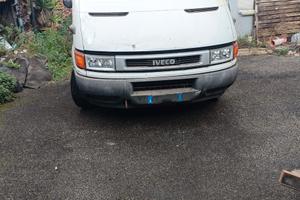 Iveco Daily tipo 35C13 doppia cabina cassone fisso